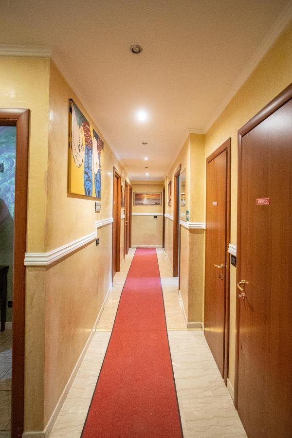 B&B Colorful Suite Yard Rzym Zewnętrze zdjęcie