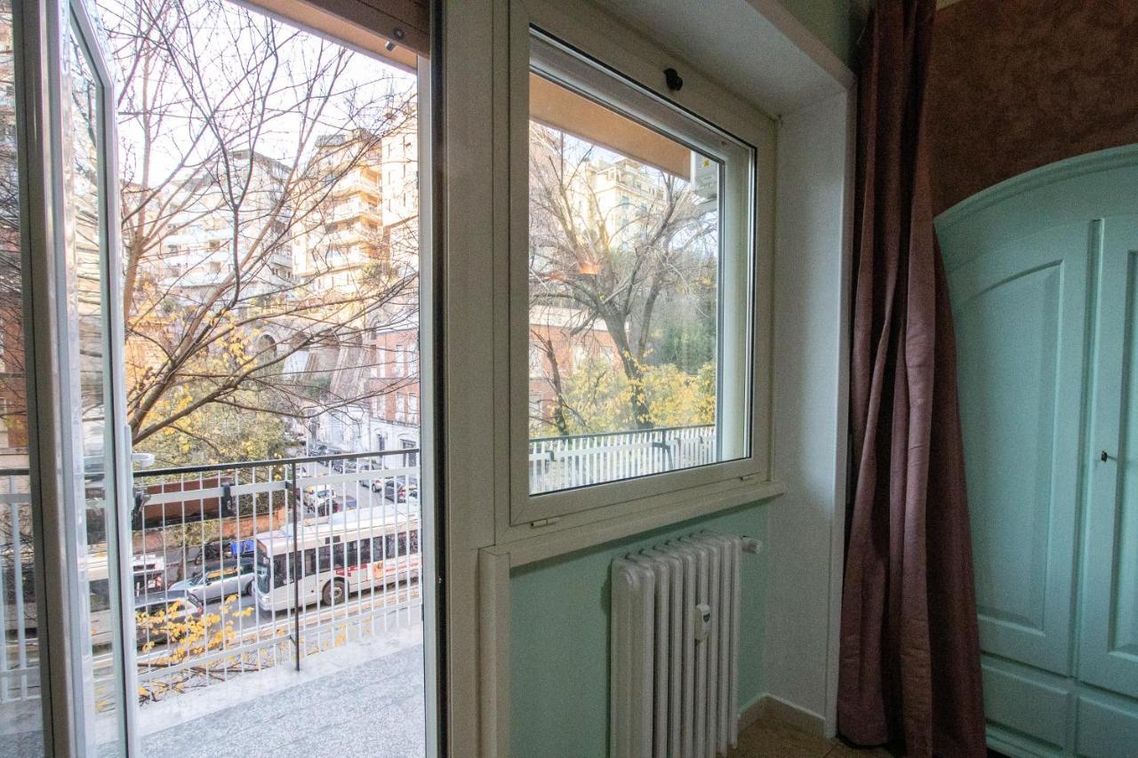 B&B Colorful Suite Yard Rzym Zewnętrze zdjęcie
